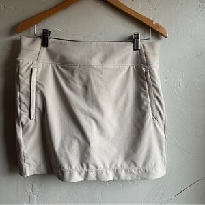 Athleta Brooklyn Textured 16” Skirt Skort Beige Cream Size 12 Athleisure Golf‎